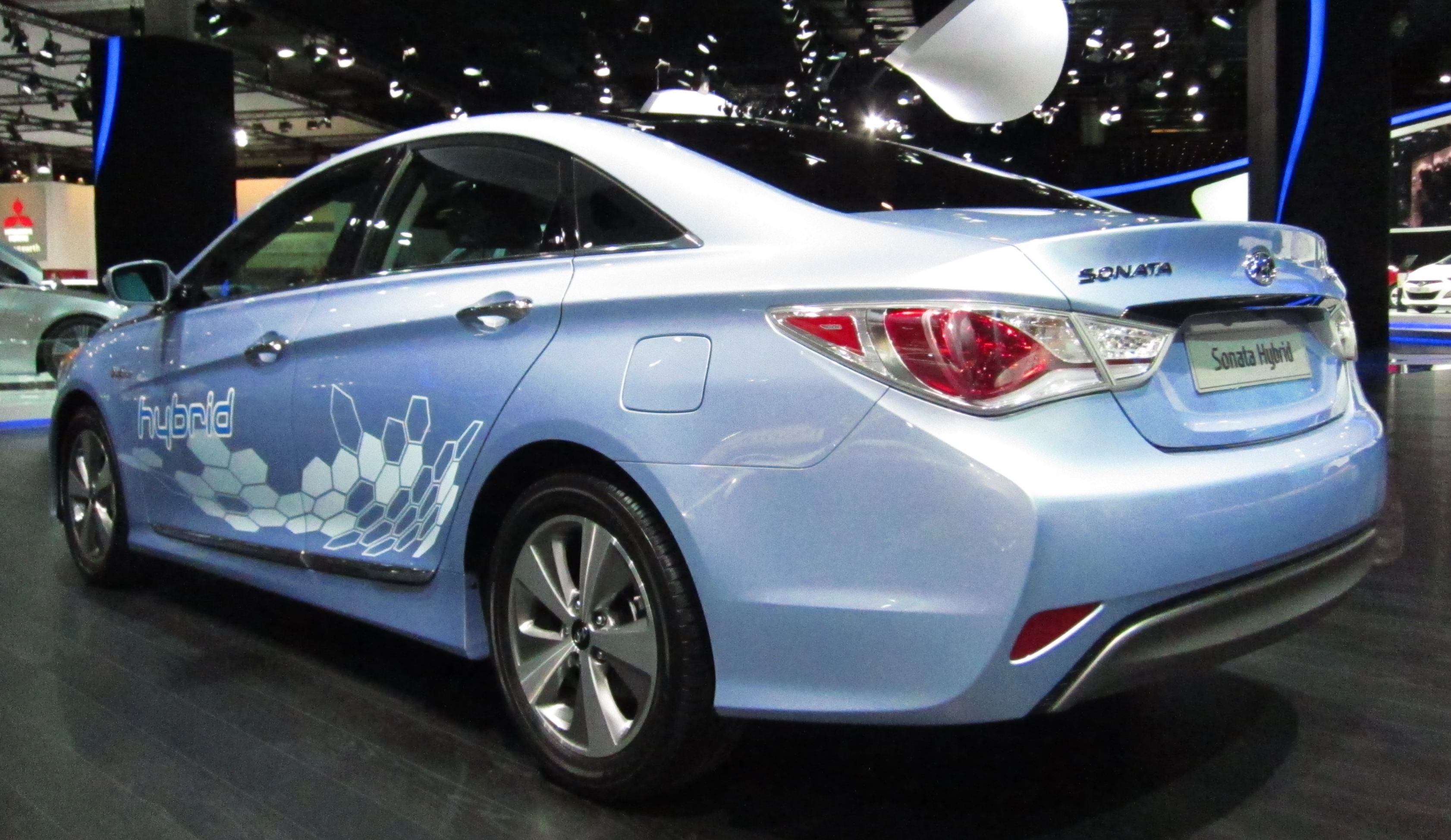  File:Hyundai Sonata Hybrid (rear quarter).JPG - Wikimedia Commons Illustration 