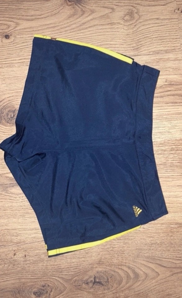  Foto zu Adidas Shorts 