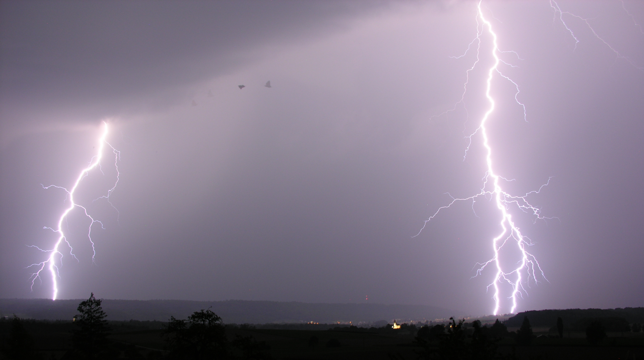  File:Lightning 14.07.2009 20-42-33.JPG - Wikimedia Commons Bildidee 