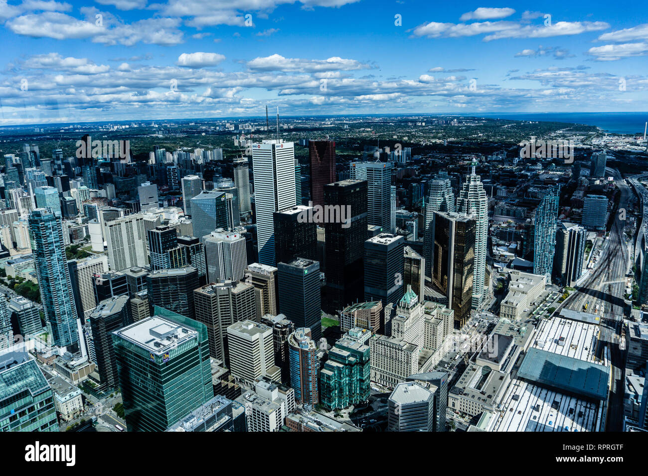  Cn Tower Toronto Skyline Blue Sky High Resolution Stock Photography and 